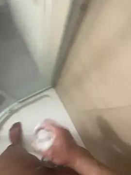 Ermando19 online show from April 14, 2026, 5:51 pm