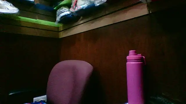 MarcusKelvin online show from October 29, 2025, 1:43 pm