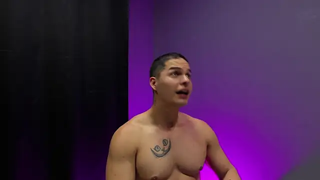 dominick crawford01 online show from March 21, 2025, 8:18 pm