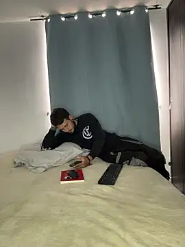 Snapshot of anika_lowen02 chatting on October 25, 2025, 6:30 pm anika lowen02 online show from October 25, 2025, 6:30 pm