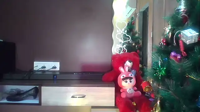 Snapshot of Magical_Eyes09 chatting on December 29, 2024, 3:44 am Magical Eyes09 online show from December 29, 2024, 3:44 am