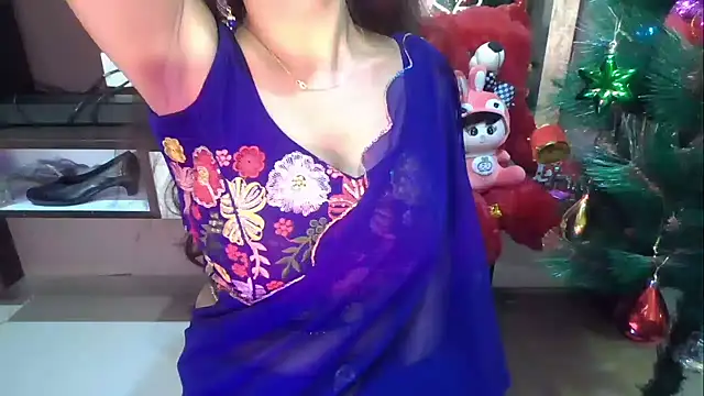 Snapshot of Magical_Eyes09 chatting on December 29, 2024, 6:45 am Magical Eyes09 online show from December 29, 2024, 6:45 am