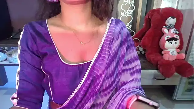 Snapshot of Magical_Eyes09 chatting on February 16, 2025, 5:48 am Magical Eyes09 online show from February 16, 2025, 5:48 am