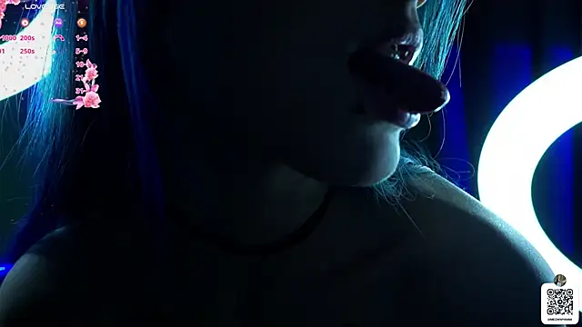 EvelyynLopez online show from March 9, 2025, 1:37 pm