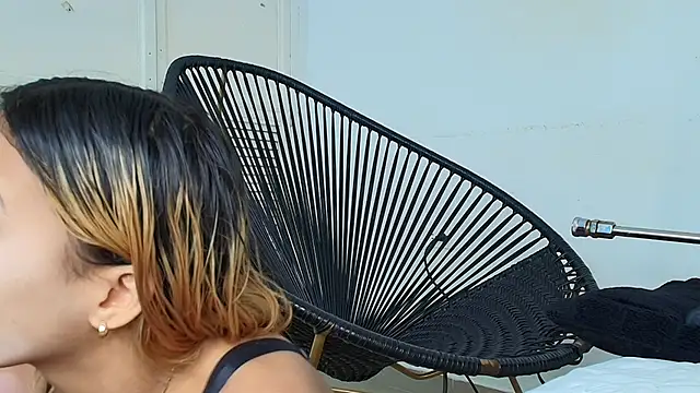 Snapshot of miranda_villa chatting on October 14, 2025, 1:12 pm miranda villa online show from October 14, 2025, 1:12 pm