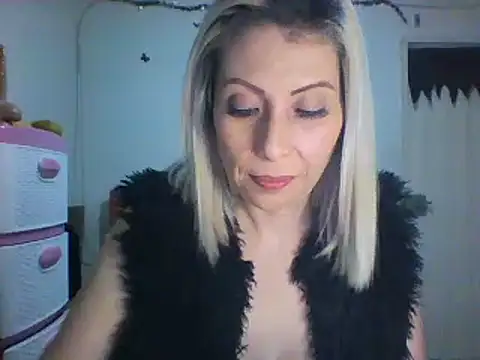 alixia81 online show from January 31, 2025, 2:15 am