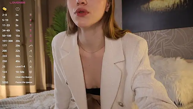 PollyAgata online show from March 1, 2025, 8:32 pm