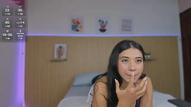 Snapshot of Harmony_Malkova chatting on March 5, 2025, 12:16 am Harmony Malkova online show from March 5, 2025, 12:16 am