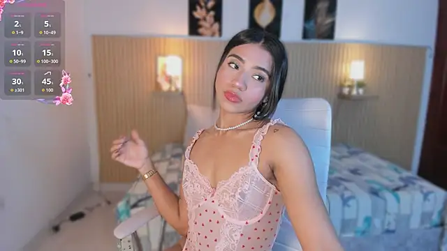 Snapshot of Harmony_Malkova chatting on September 30, 2025, 11:44 pm Harmony Malkova online show from September 30, 2025, 11:44 pm