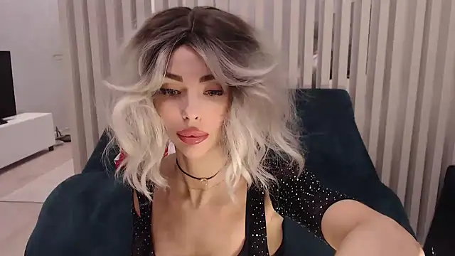 Snapshot of MiloTheName chatting on March 12, 2025, 3:51 pm MiloTheName online show from March 12, 2025, 3:51 pm