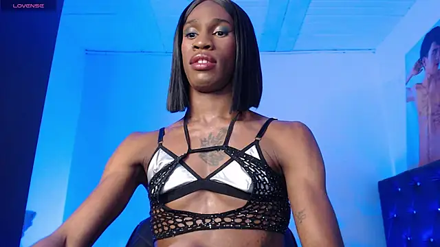 Snapshot of Kendall_Gil chatting on February 22, 2025, 4:40 am Kendall Gil online show from February 22, 2025, 4:40 am