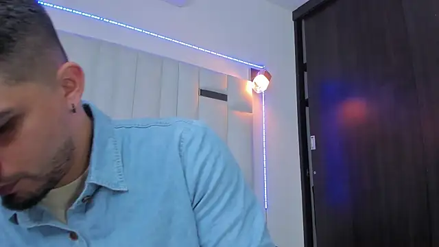 Snapshot of Jacoob19_ chatting on March 15, 2025, 12:34 pm Jacoob19 online show from March 15, 2025, 12:34 pm