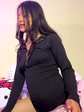 LucyEvans  online show from October 27, 2025, 6:14 am