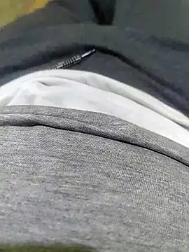 karthick25 online show from November 30, 2025, 4:52 pm