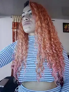 Sexy-Favgirl online show from March 6, 2025, 4:07 pm