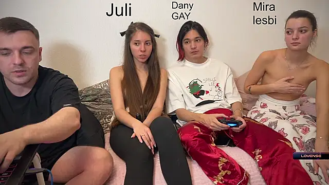 Snapshot of fcjuicy_pussy chatting on January 9, 2025, 4:39 pm fcjuicy pussy online show from January 9, 2025, 4:39 pm