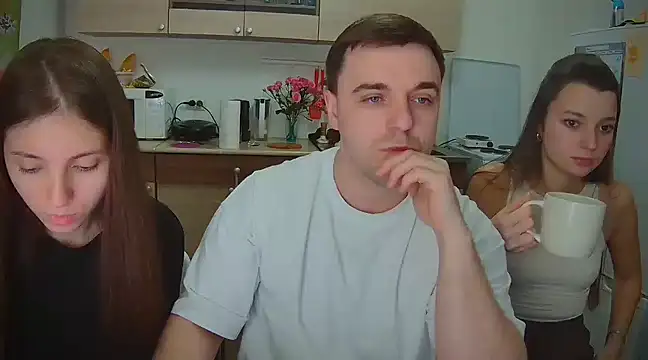 Snapshot of fcjuicy_pussy chatting on February 2, 2025, 2:56 pm fcjuicy pussy online show from February 2, 2025, 2:56 pm