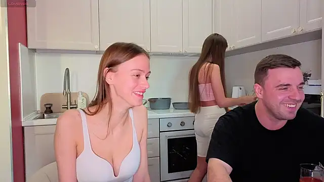 Snapshot of fcjuicy_pussy chatting on October 8, 2025, 2:18 pm fcjuicy pussy online show from October 8, 2025, 2:18 pm