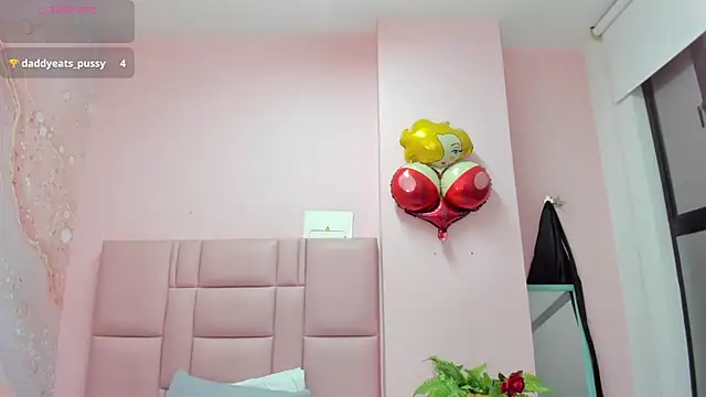 soyzarahtorres online show from October 19, 2025, 11:29 pm