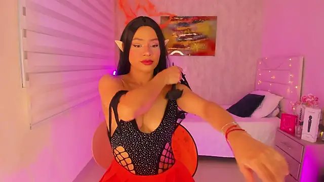 Snapshot of Keni_malf chatting on October 6, 2025, 3:40 am Keni malf online show from October 6, 2025, 3:40 am