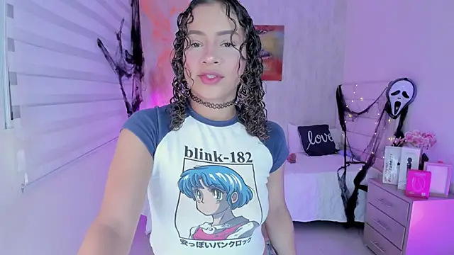 Snapshot of Keni_malf chatting on October 16, 2025, 2:31 am Keni malf online show from October 16, 2025, 2:31 am