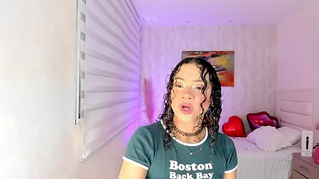 Snapshot of Keni_malf chatting on February 18, 2026, 3:26 am Keni malf online show from February 18, 2026, 3:26 am