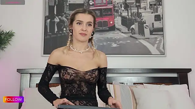 Snapshot of Sarah-Hart chatting on October 4, 2025, 7:21 am Sarah-Hart online show from October 4, 2025, 7:21 am