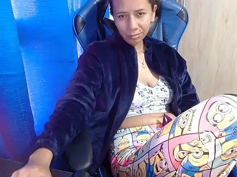 Erotic latina online show from March 8, 2025, 12:41 pm