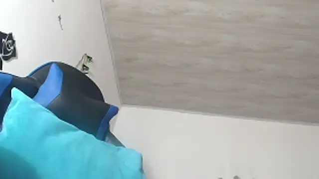 Snapshot of hanamor chatting on October 27, 2025, 10:33 pm hanamor online show from October 27, 2025, 10:33 pm