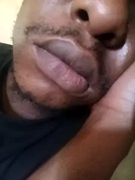 izinjamfee2 online show from November 1, 2025, 7:35 am