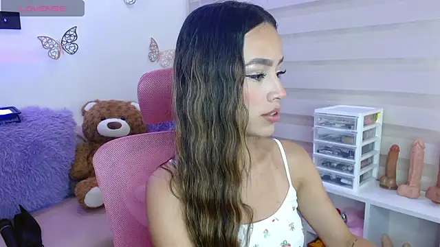 Snapshot of melody_brawns chatting on December 16, 2025, 10:25 pm melody brawns online show from December 16, 2025, 10:25 pm