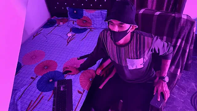 Habibi big b online show from November 7, 2025, 10:13 pm