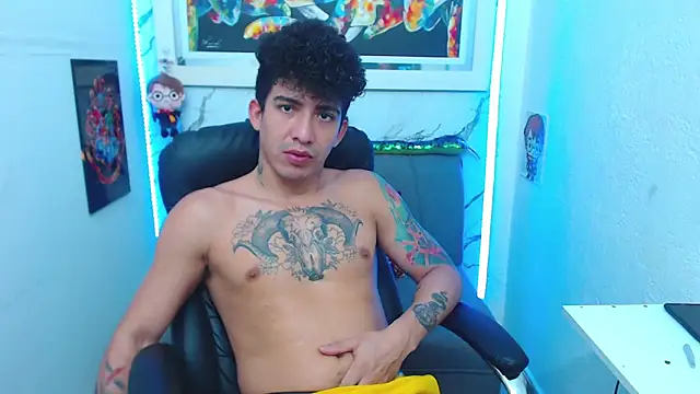 Snapshot of targuerian22 chatting on November 8, 2025, 7:56 am targuerian22 online show from November 8, 2025, 7:56 am