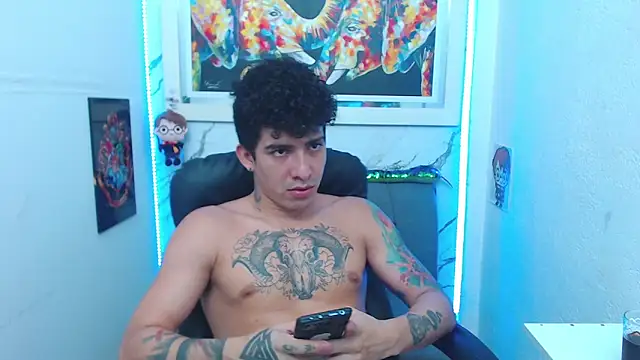 Snapshot of targuerian22 chatting on November 6, 2025, 6:28 am targuerian22 online show from November 6, 2025, 6:28 am