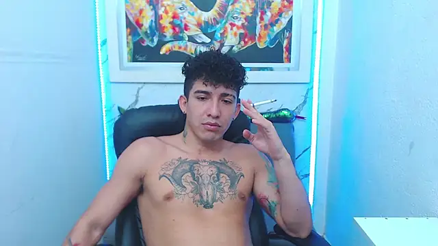 Snapshot of targuerian22 chatting on October 14, 2025, 10:42 pm targuerian22 online show from October 14, 2025, 10:42 pm