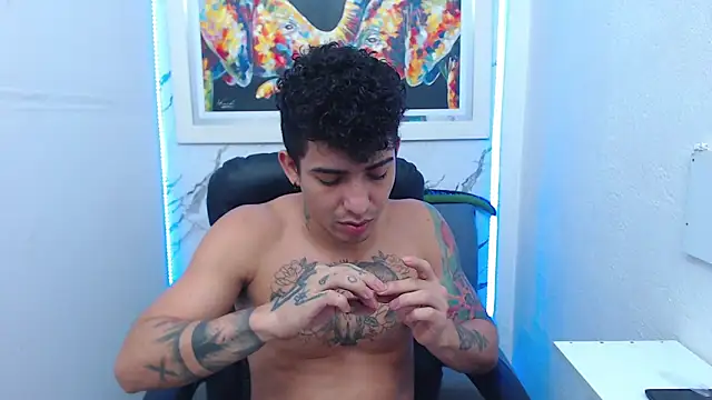 Snapshot of targuerian22 chatting on September 19, 2025, 6:39 am targuerian22 online show from September 19, 2025, 6:39 am