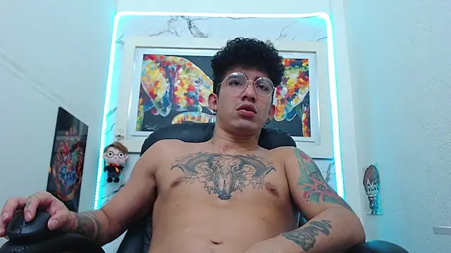 Snapshot of targuerian22 chatting on October 24, 2025, 9:19 am targuerian22 online show from October 24, 2025, 9:19 am