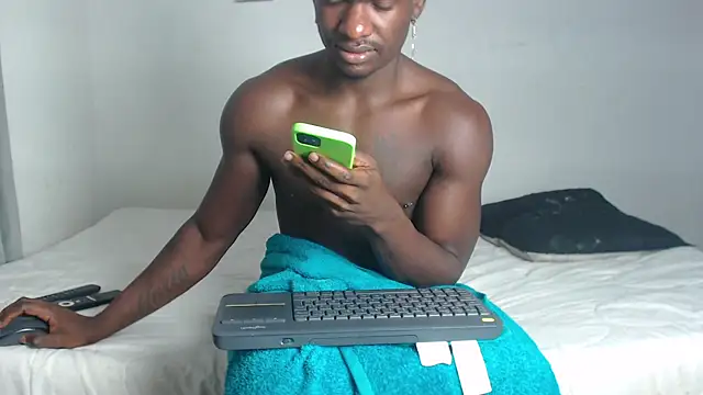 edwin mosquera1 online show from February 10, 2025, 1:33 pm