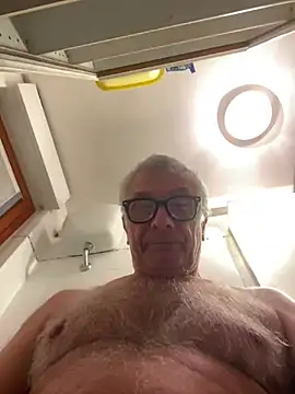 Snapshot of 4n4l1zz4m1 chatting on March 9, 2025, 12:31 am 4n4l1zz4m1 online show from March 9, 2025, 12:31 am