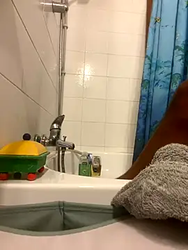 Snapshot of 4n4l1zz4m1 chatting on September 22, 2025, 8:04 pm 4n4l1zz4m1 online show from September 22, 2025, 8:04 pm