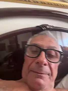 4n4l1zz4m1 online show from April 9, 2026, 1:39 pm