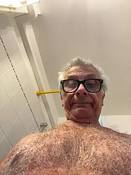 Snapshot of 4n4l1zz4m1 chatting on March 18, 2025, 3:12 pm 4n4l1zz4m1 online show from March 18, 2025, 3:12 pm