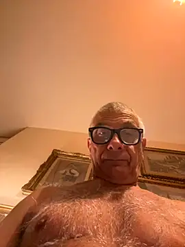 Snapshot of 4n4l1zz4m1 chatting on October 15, 2025, 7:22 pm 4n4l1zz4m1 online show from October 15, 2025, 7:22 pm