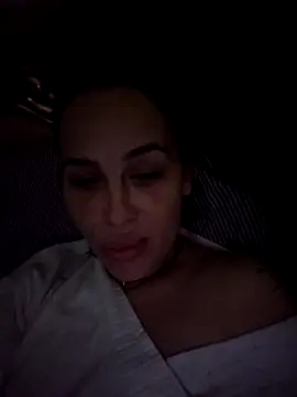 Snapshot of Liilii22 chatting on December 6, 2024, 1:02 am Liilii22 online show from December 6, 2024, 1:02 am