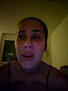 Snapshot of Liilii22 chatting on January 23, 2025, 2:55 am Liilii22 online show from January 23, 2025, 2:55 am