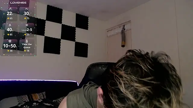 Snapshot of bryamado69 chatting on October 6, 2025, 10:32 pm bryamado69 online show from October 6, 2025, 10:32 pm