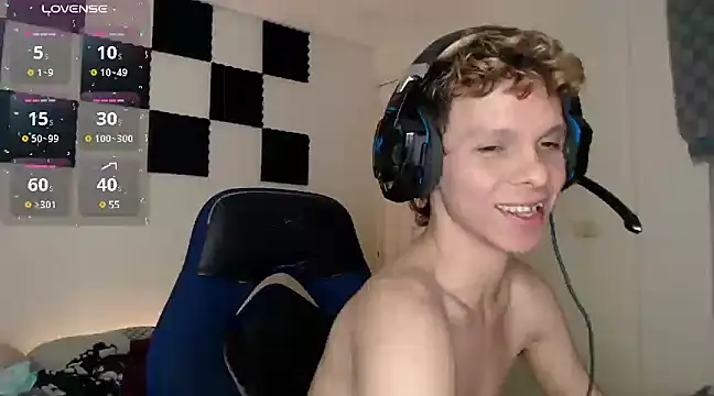 Snapshot of bryamado69 chatting on March 22, 2025, 12:39 am bryamado69 online show from March 22, 2025, 12:39 am