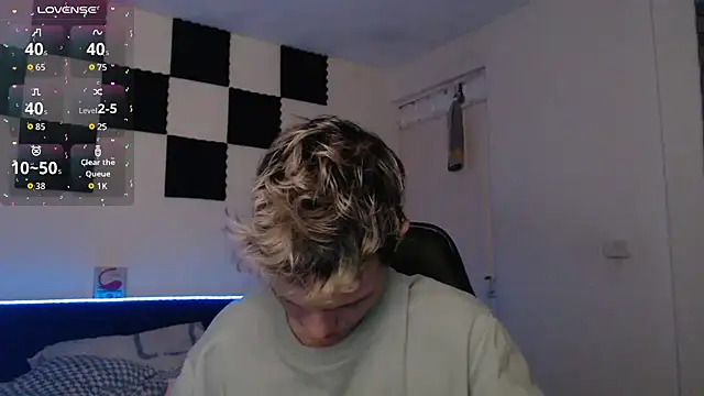 Snapshot of bryamado69 chatting on September 9, 2025, 3:27 am bryamado69 online show from September 9, 2025, 3:27 am