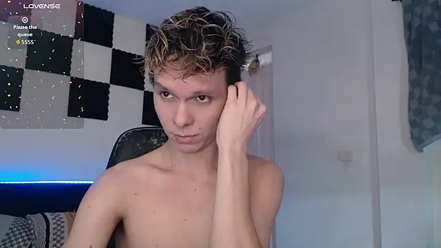 Snapshot of bryamado69 chatting on October 23, 2025, 7:01 pm bryamado69 online show from October 23, 2025, 7:01 pm