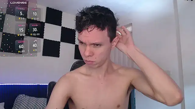 bryamado69 online show from November 17, 2025, 3:38 pm